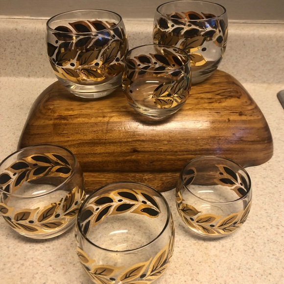 Federal roly poly glasses w/ laurel leaf pattern - Picture 2 of 4